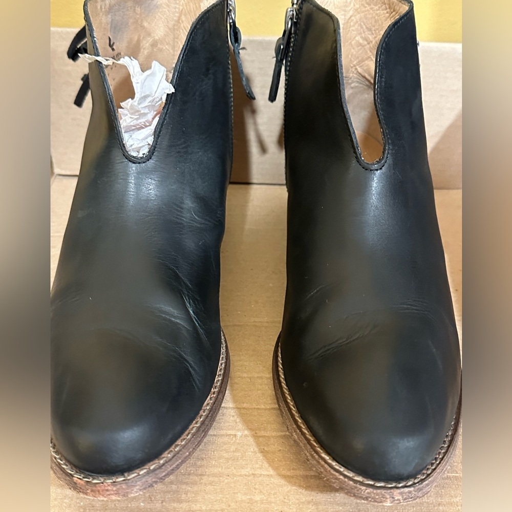Koolaburra Dallas Black Leather & Suede Fringe Western Ankle Boots Size 10